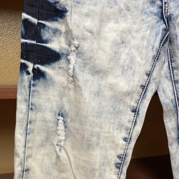 VIP Jeans - Picture 6 of 9